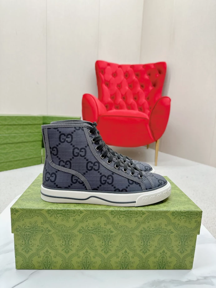 MEN S GUCCI TENNIS 1977 HIGH-TOP SNEAKER   GC240