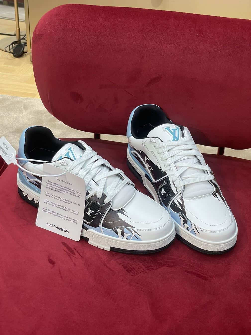 LOUIS VUITTON TRAINER SNEAKER   LSVT315