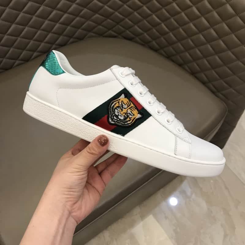 GUCCI TIGER ACE EMBROIDERED SNEAKER WHITE   GC27