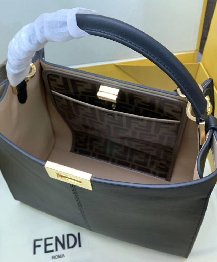 Fendi Peekaboo X-lite Medium Leather Bag Black