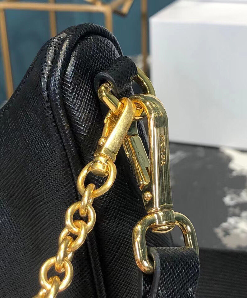 Prada Re-Edition 2005 Saffiano leather bag 1BH204 Black