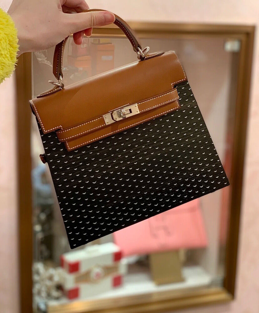Hermes Kelly Wood 22cm Barenia Leather Limited Edition Black