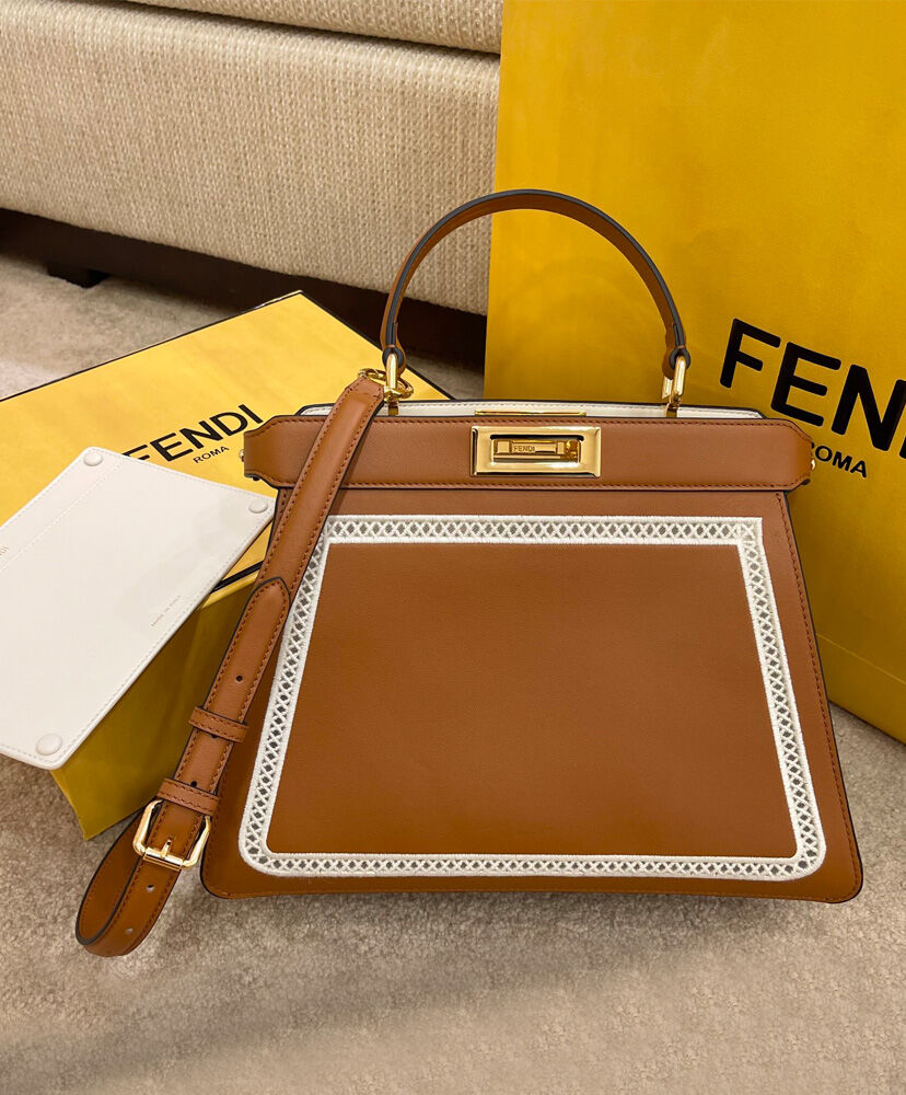 Fendi Peekaboo Iseeu Medium 8BN321 Coffee