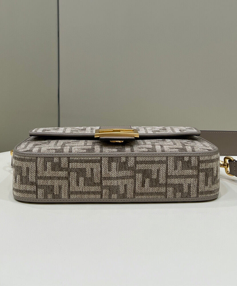 Fendi Baguette 8BR6009 Gray