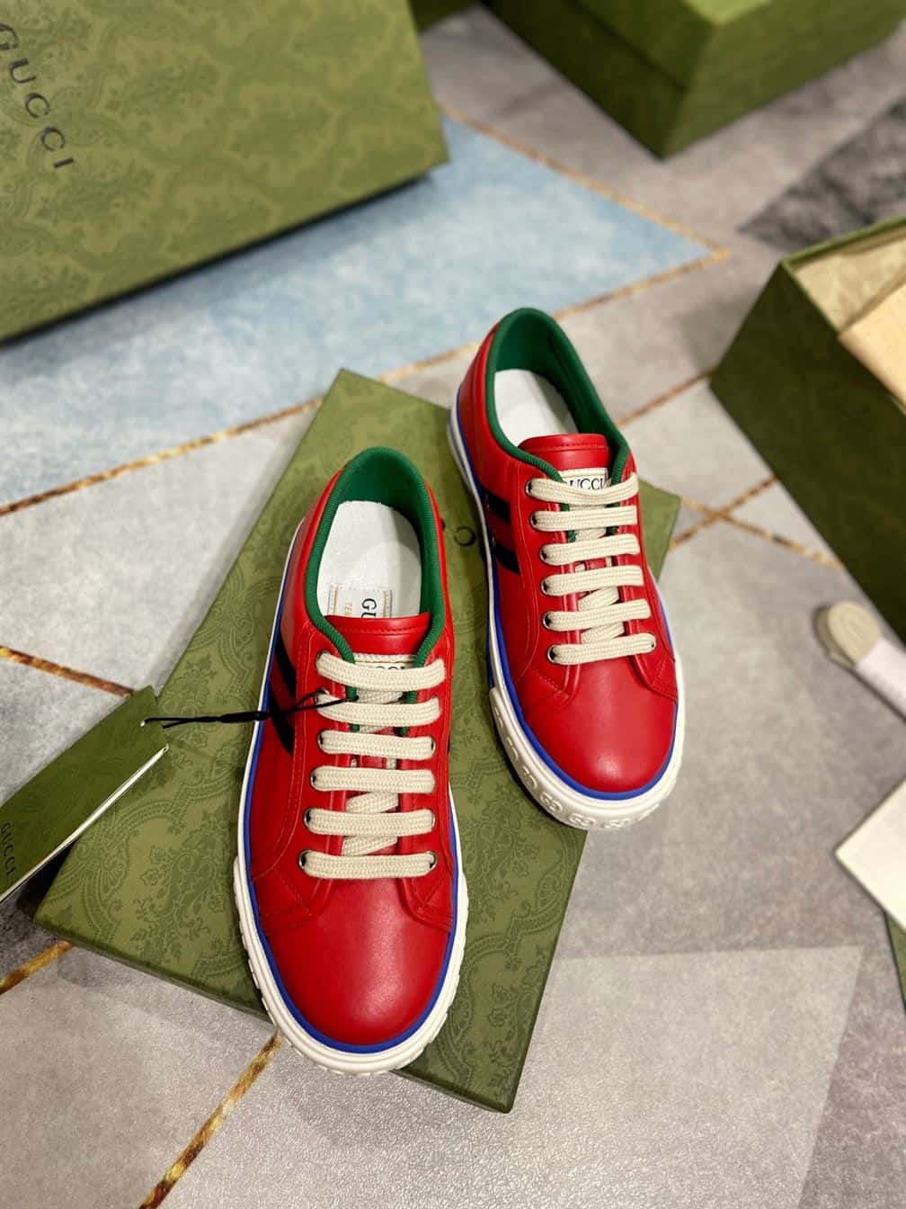 Men s Gucci Tennis 1977 sneaker   GC085