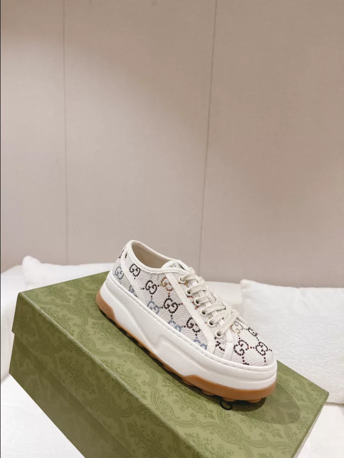 GG TRAINER SNEAKER   GC219
