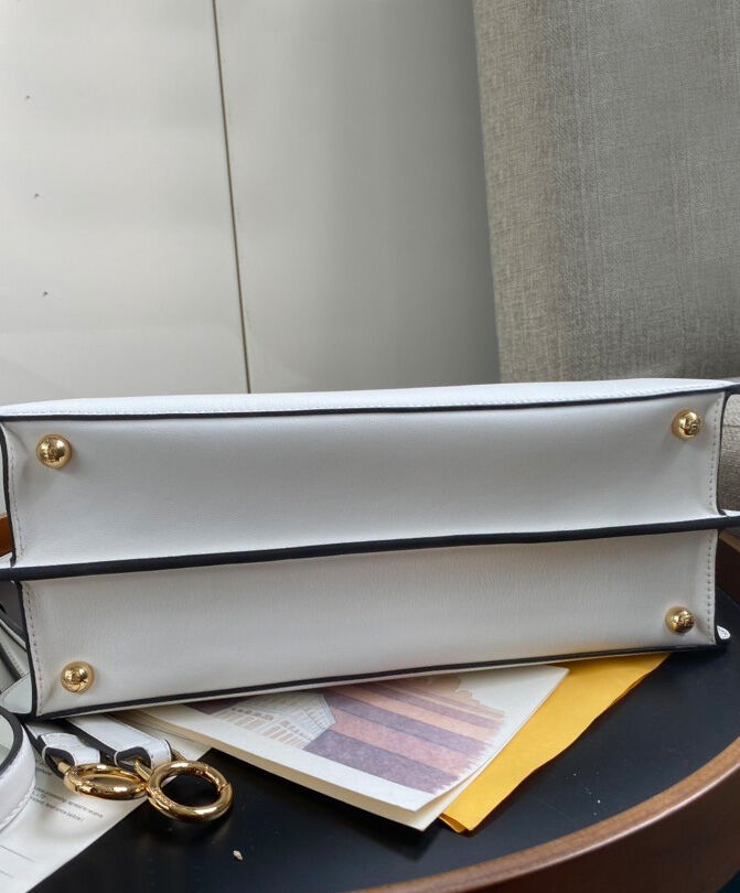 Fendi Peekaboo Iseeu Medium 8BN321 White