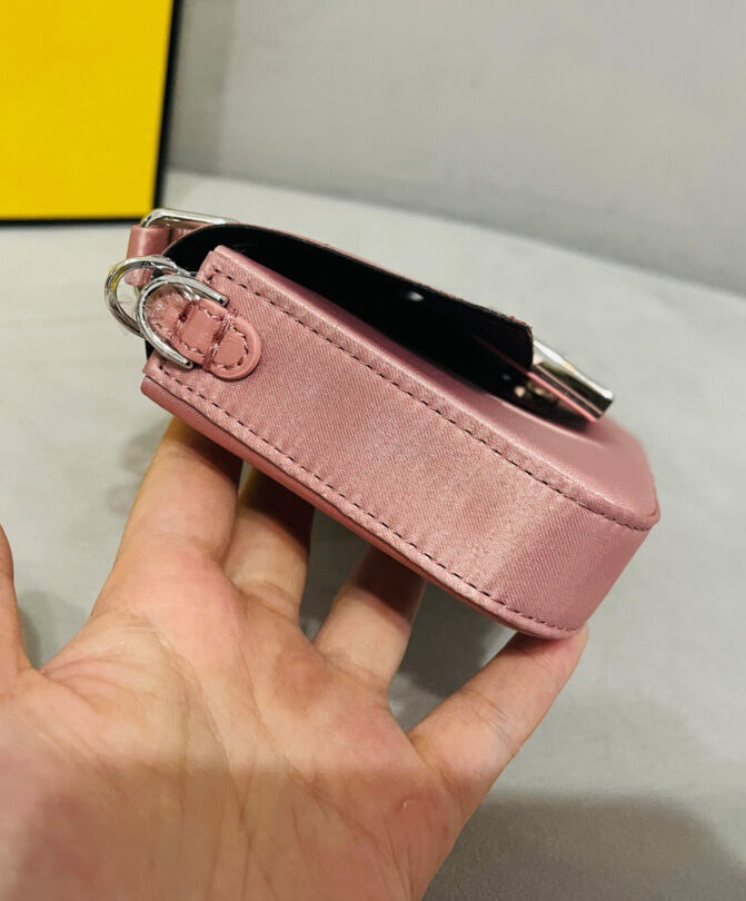 Fendi Baguette Phone Pouch 7AS142 Pink