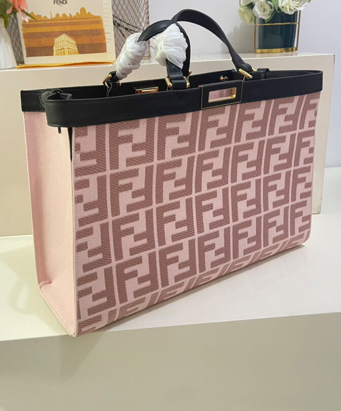 Fendi Peekaboo X-Tote Pink