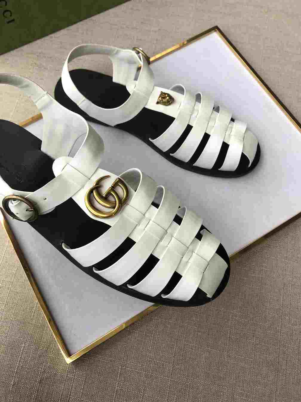 GUCCI SANDAL WITH DOUBLE G   SDG008