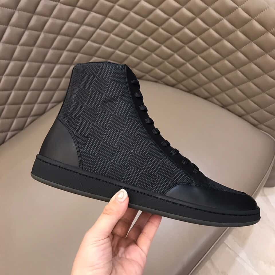 LOUIS VUITTON OFFSHORE HIGH TOP SNEAKER  BLACK    LV47