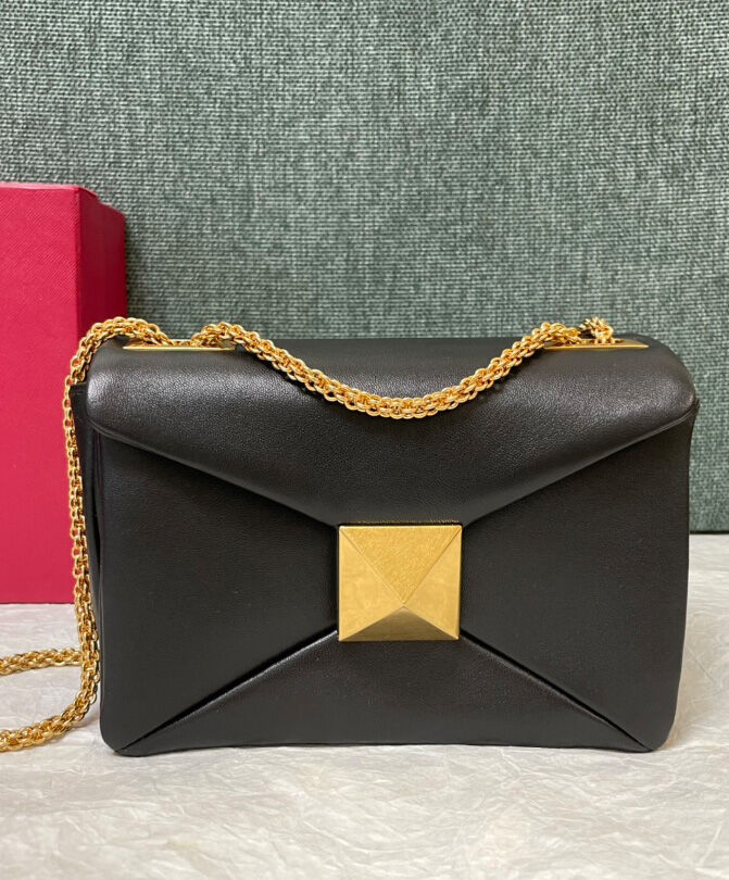 Valentino One Stud Nappa Bag With Chain Black