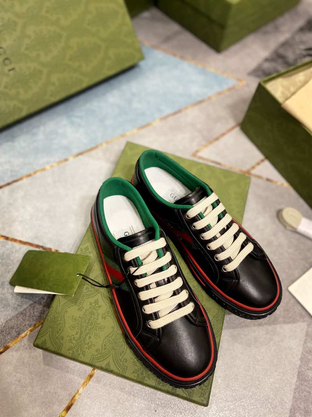 Men s Gucci Tennis 1977 sneaker   GC087