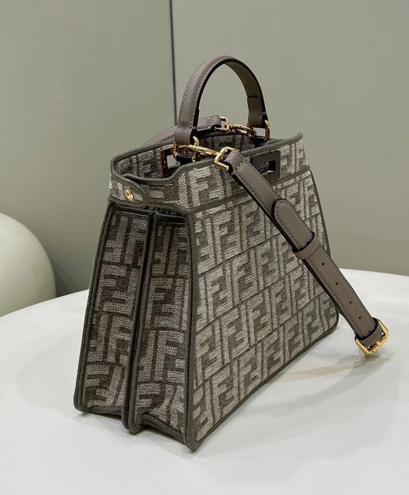 Fendi Peekaboo ISeeU Small 8BN327 Gray