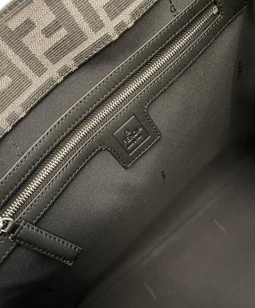 Fendi Shopper 7VA390 Black