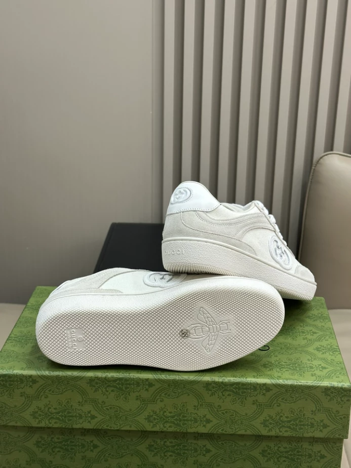 MEN S GUCCI ACE SNEAKER WITH INTERLOCKING G   GC258