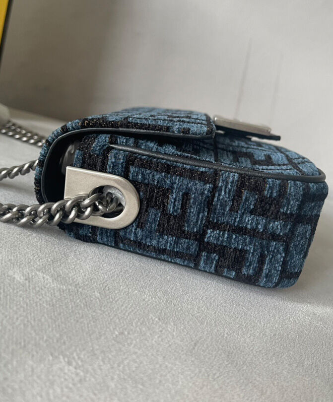 Fendi Baguette Chain Midi 8BR793 Dark Blue
