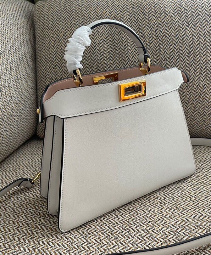Fendi Peekaboo Iseeu Small 8BN327 White