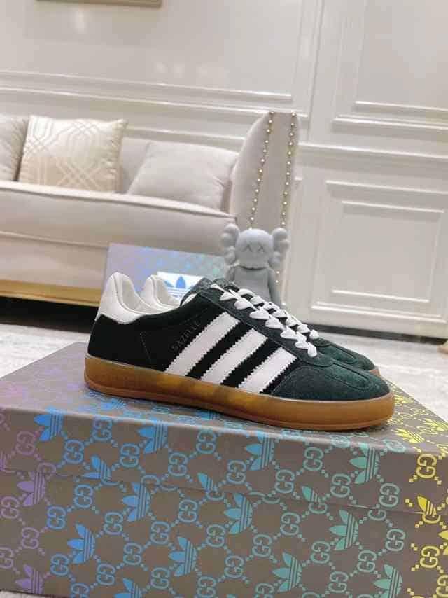 GUCCI GAZELLE SNEAKER   GC103