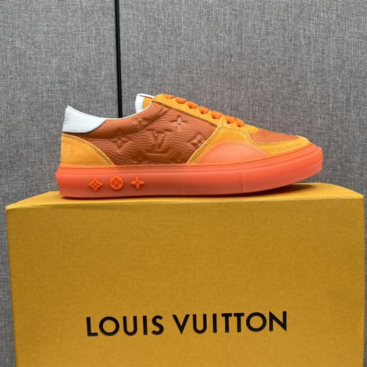 LOUIS VUITTON TRAINER SNEAKER   LSVT282