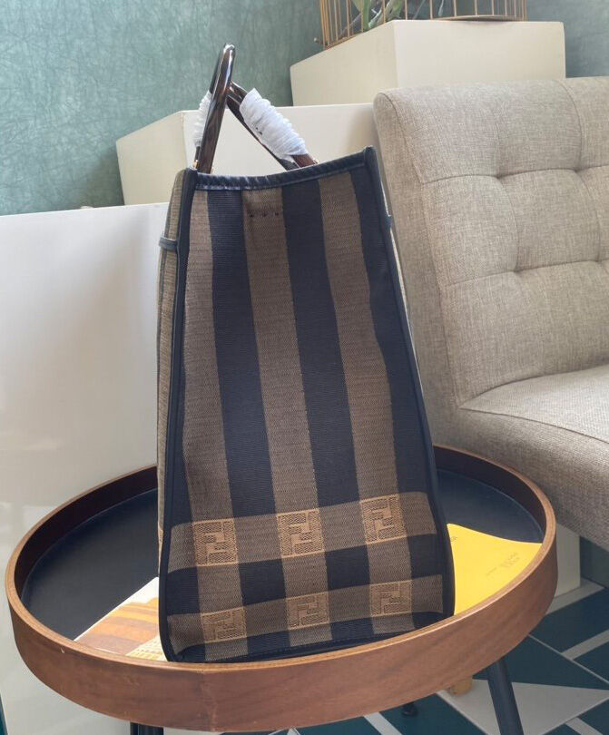 Fendi Sunshine Shopper 8BH372 Coffee