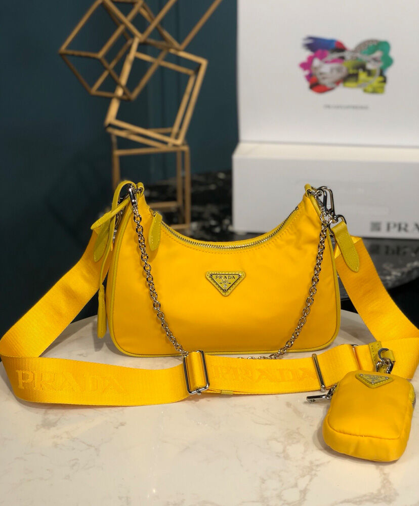 Prada Re-Edition 2005 nylon shoulder bag Yellow