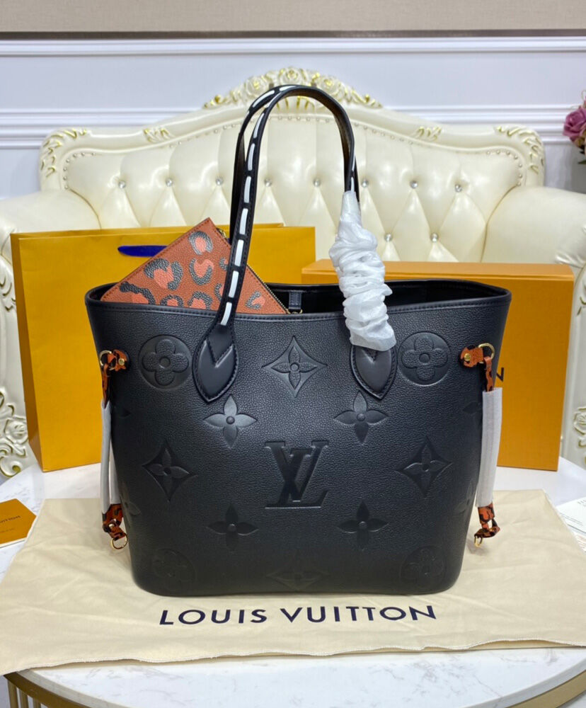 Louis Vuitton Neverfull MM Black