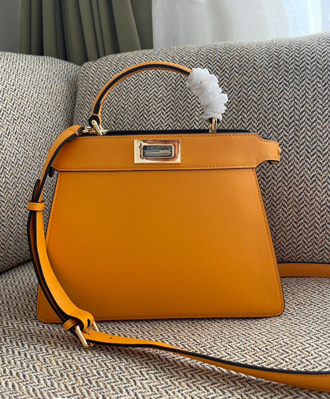 Fendi Peekaboo Iseeu Small 8BN327 Orange