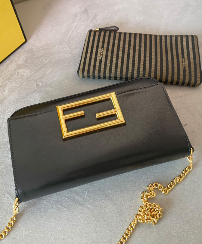Fendi Wallet On Chain With Pouches Black