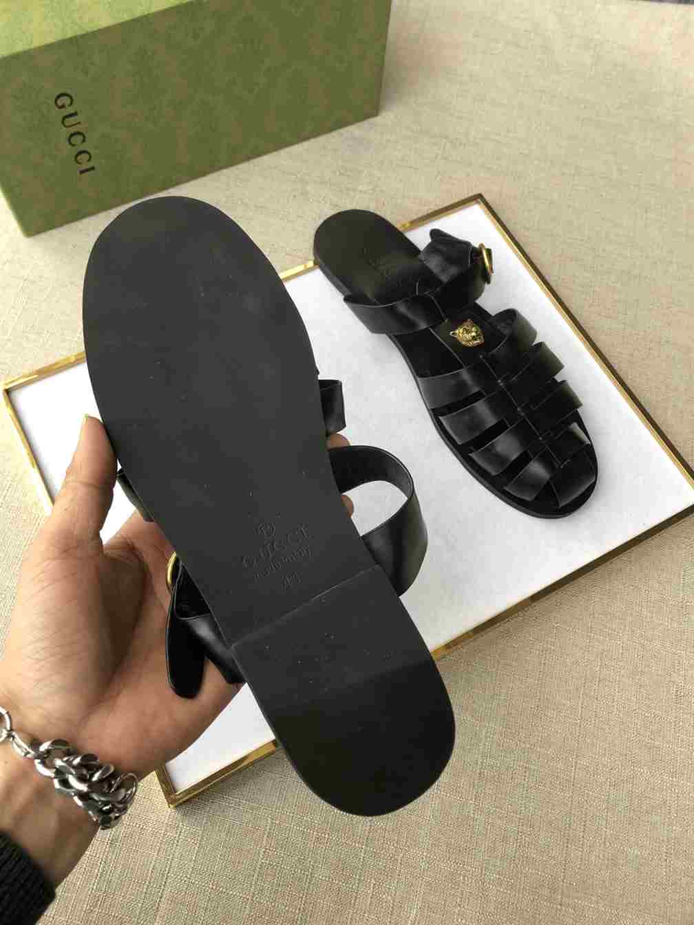 GUCCI SANDAL WITH DOUBLE G   SDG009