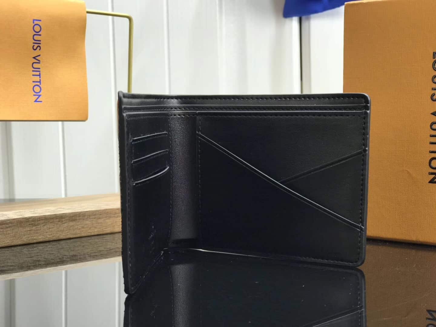 LV MULTIPLE WALLET   M60895YG