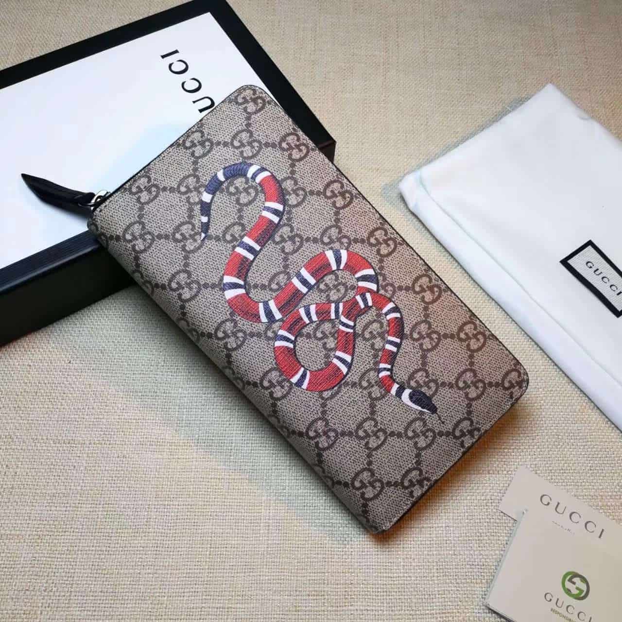 GUCCI WALLET KINGSNAKE PRINT GG SUPREME ZIP GC2