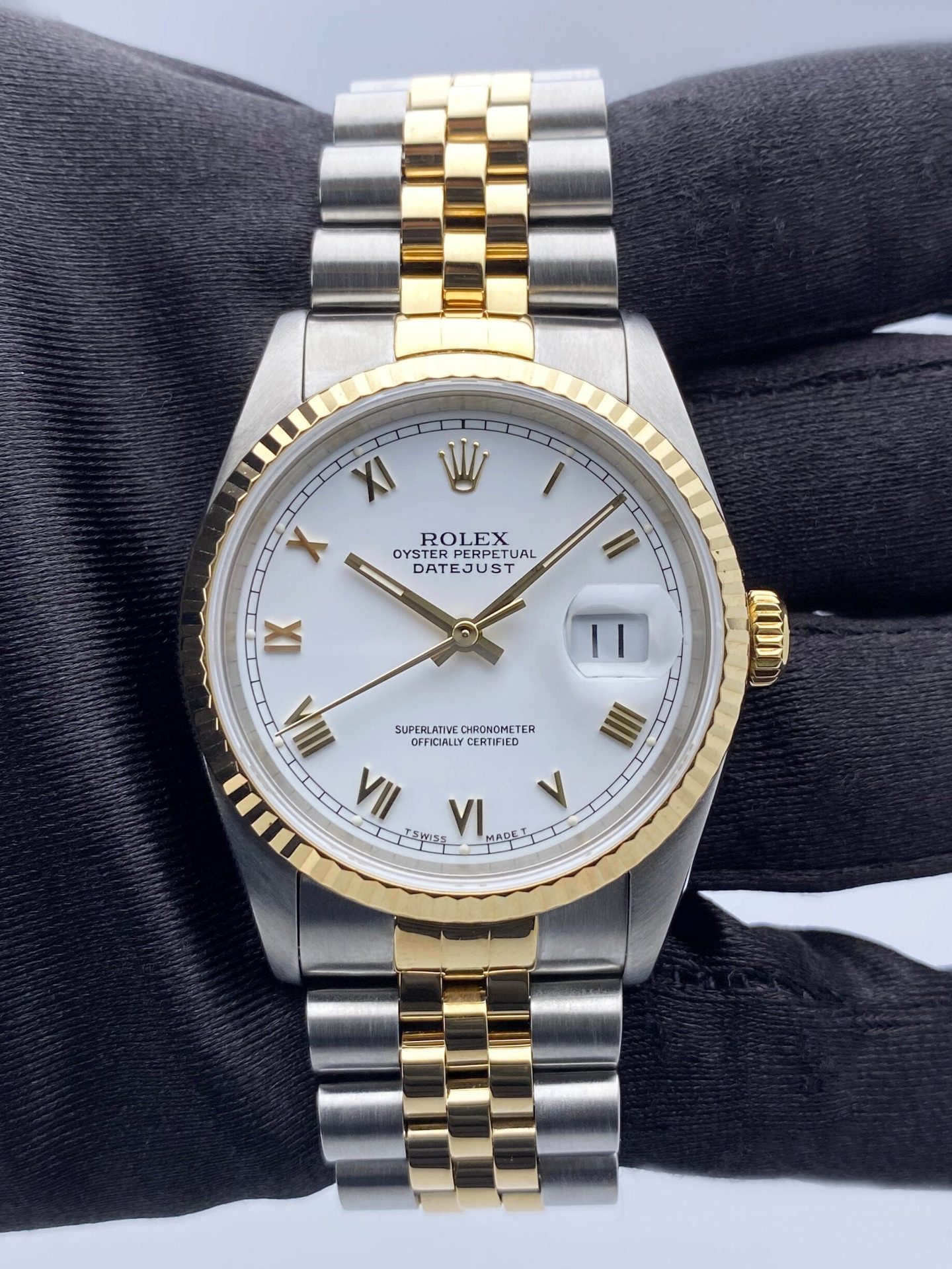 Rolex Datejust 16233 White Dial Two Tone Mens Watch