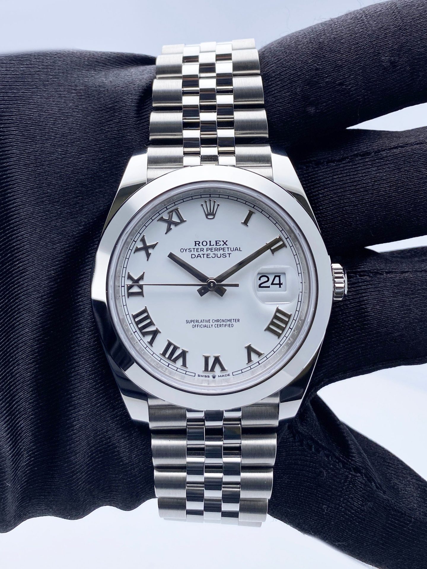 Rolex Datejust 41 126300 White Roman Dial Mens Watch Box Papers