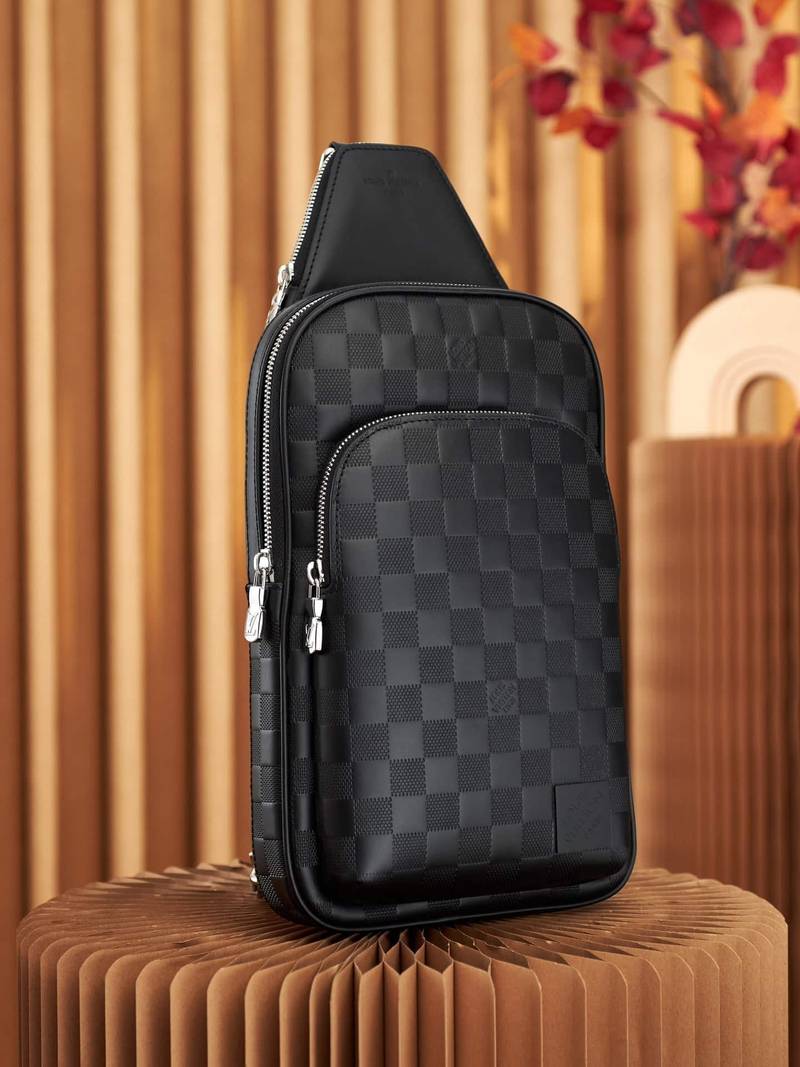 LV Avenue NM Slingbag
