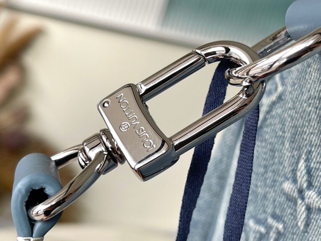 LV Keepall Bandouli��re 50