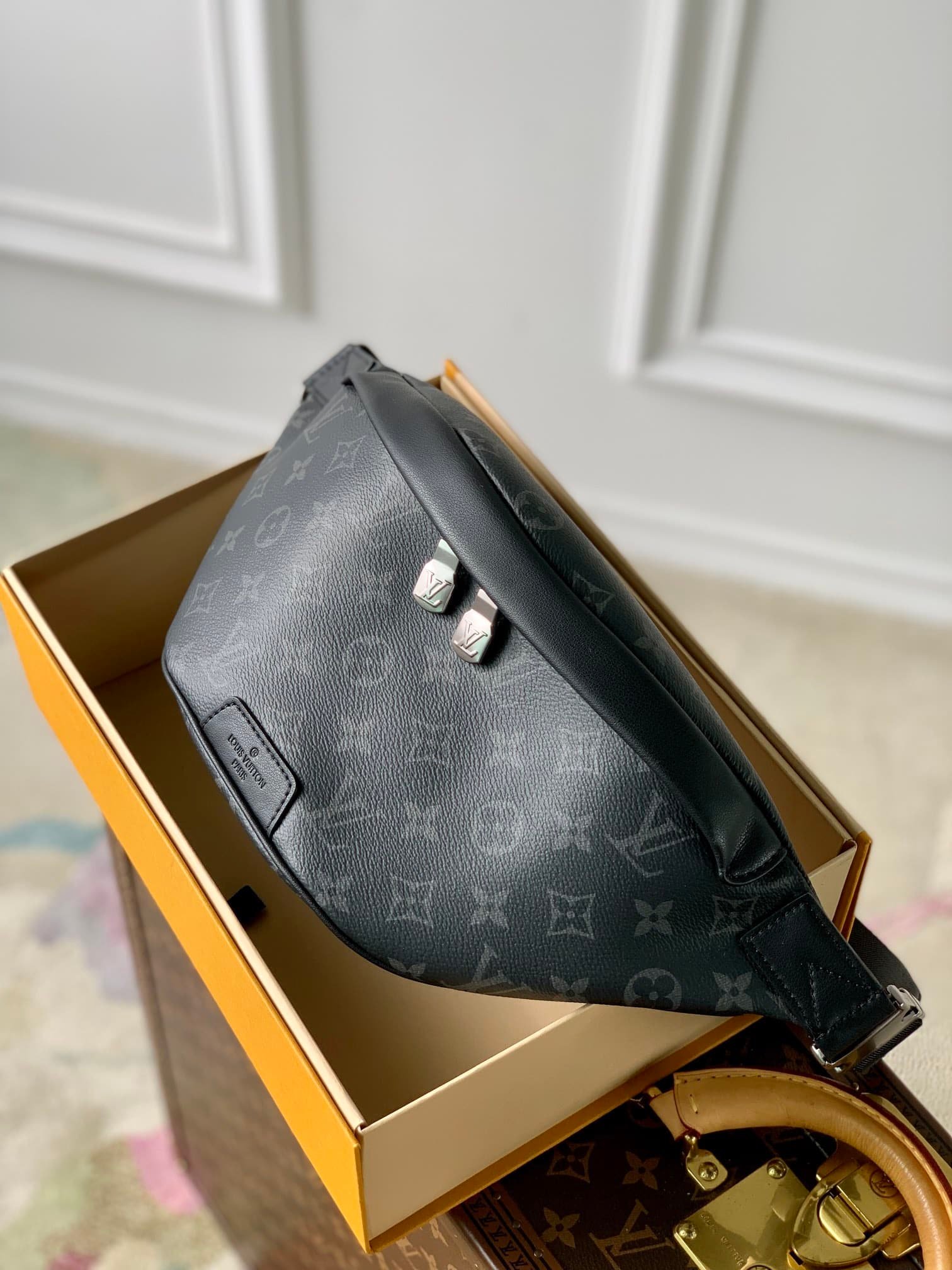LV Discovery Bumbag PM