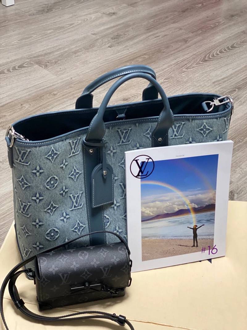 LV Weekend Tote NM