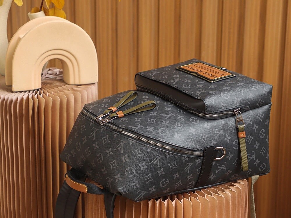 LV Discovery Backpack
