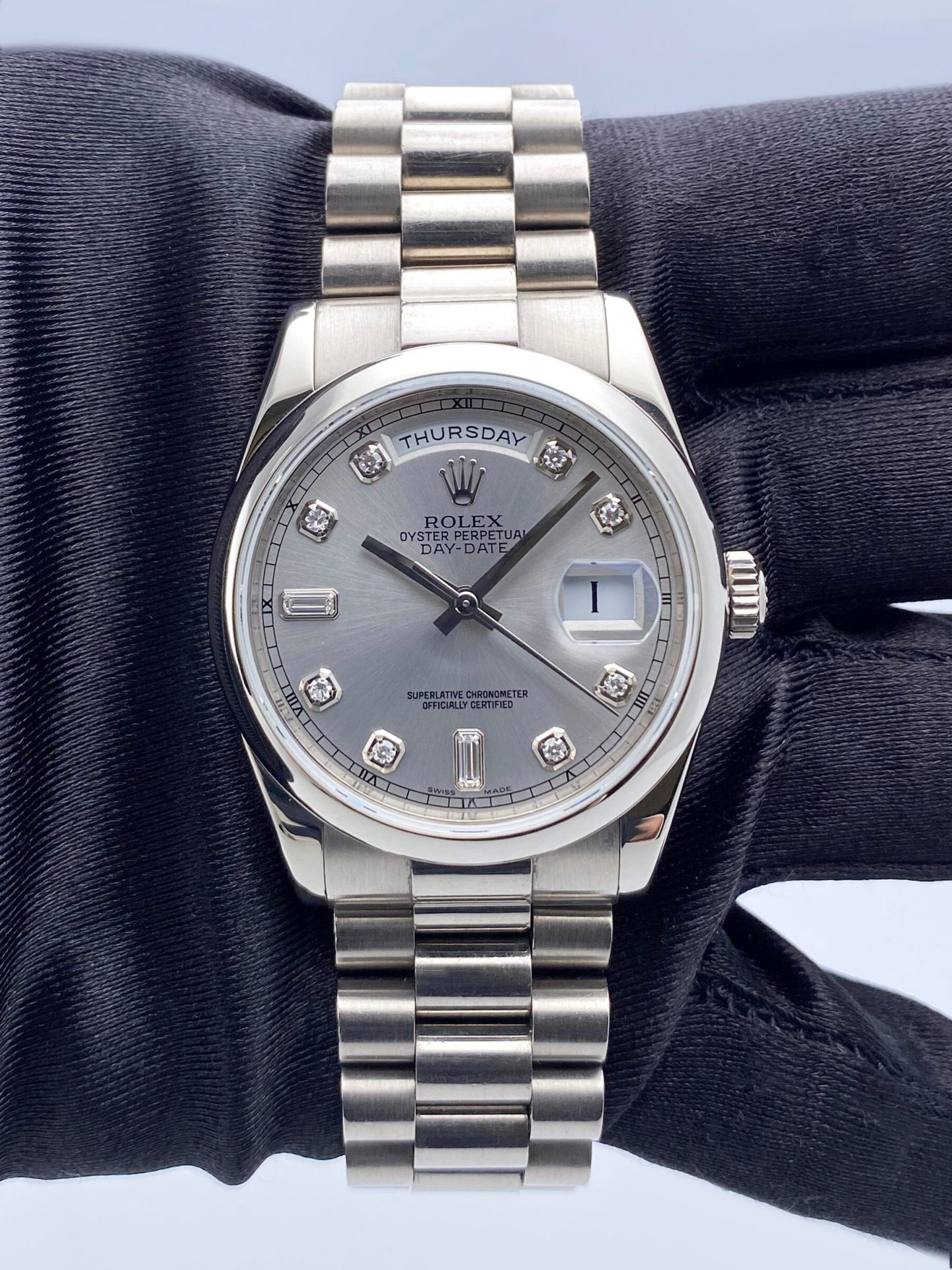 Rolex Day-Date 118209 Diamond 18K White Gold Mens Watch