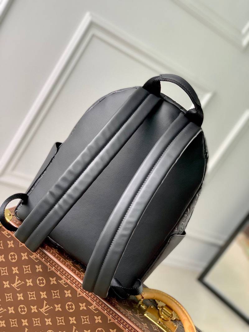 LV Discovery Backpack