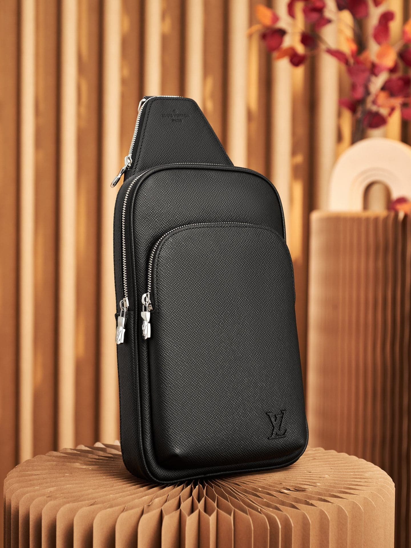 LV Avenue Slingbag NM