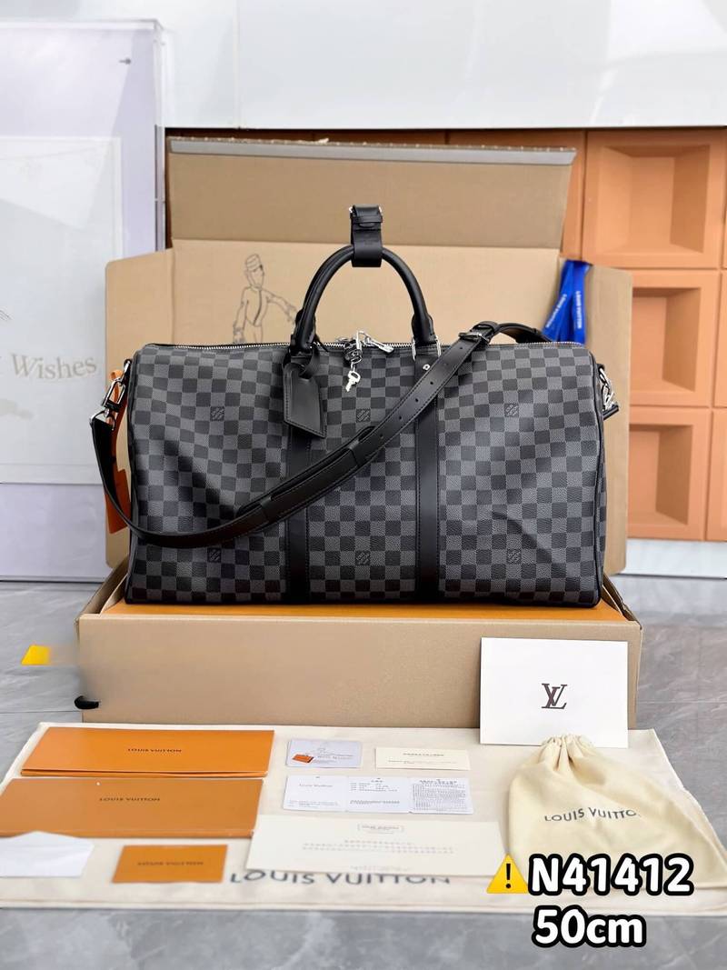 LV Keepall Bandouli��re 50