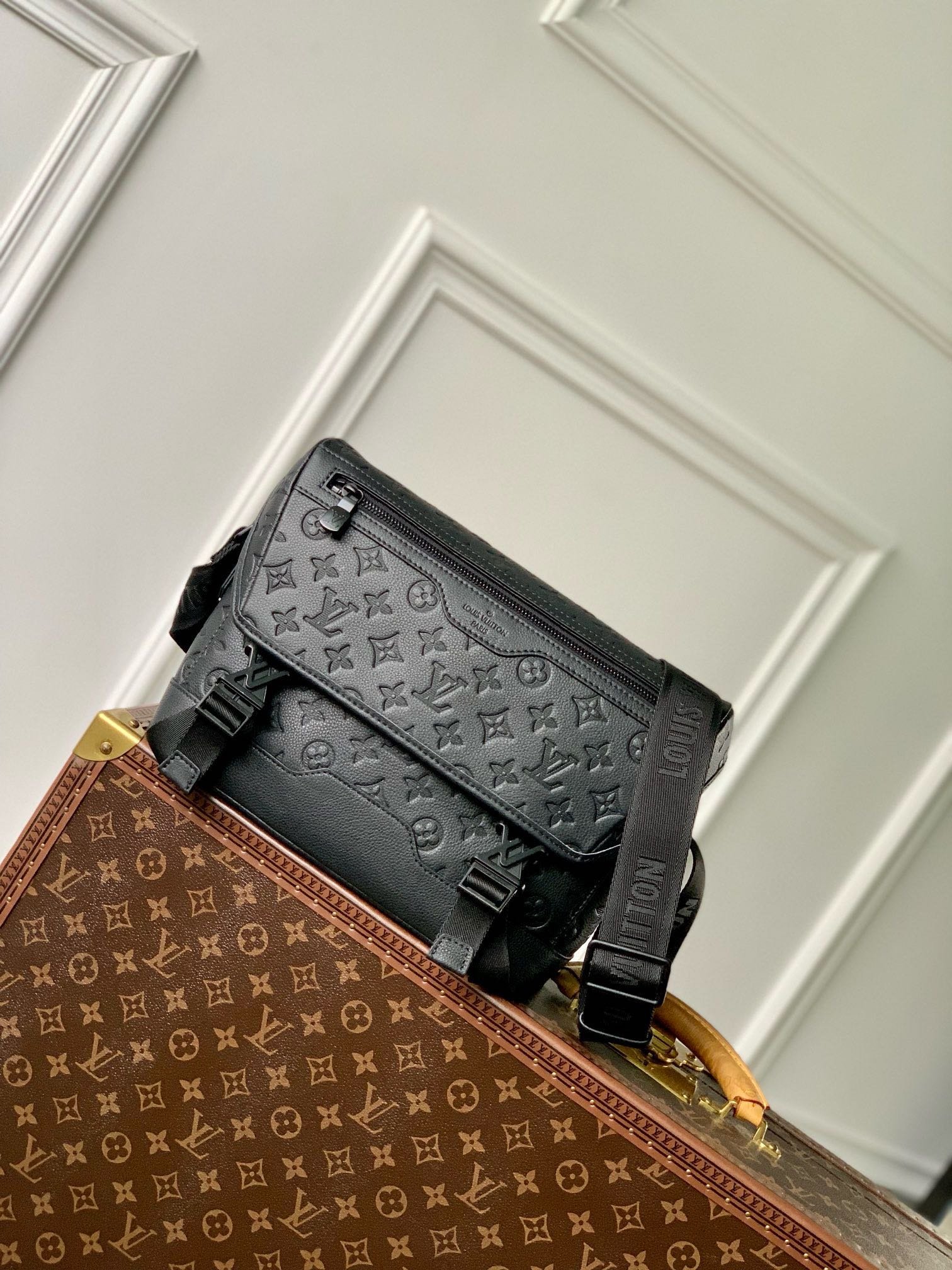 LV Messenger Voyager PM