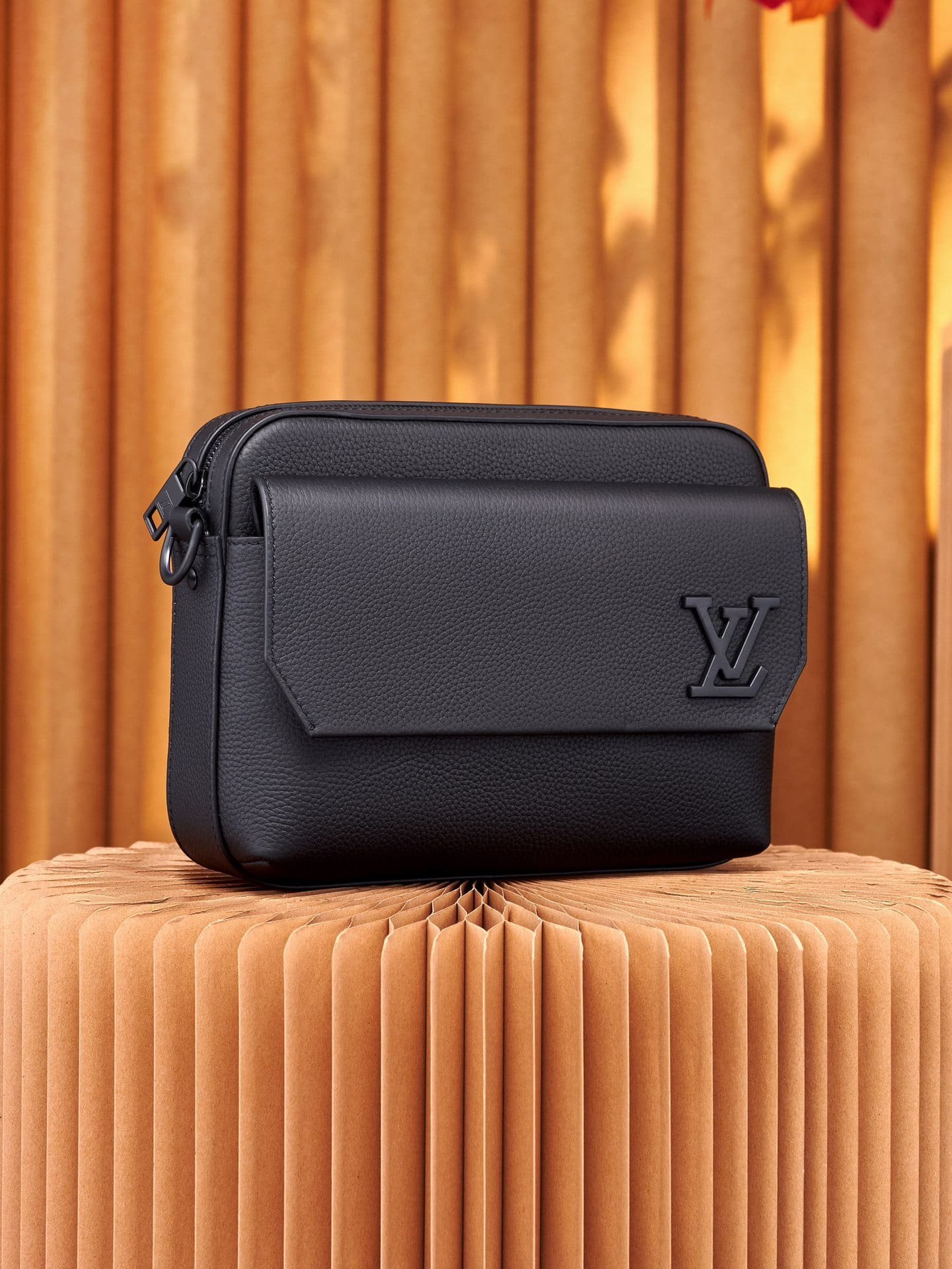 LV Fastline Messenger