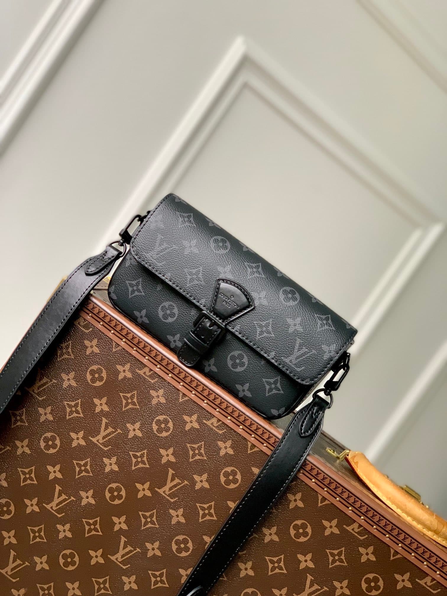 LV Montsouris Wearable Wallet