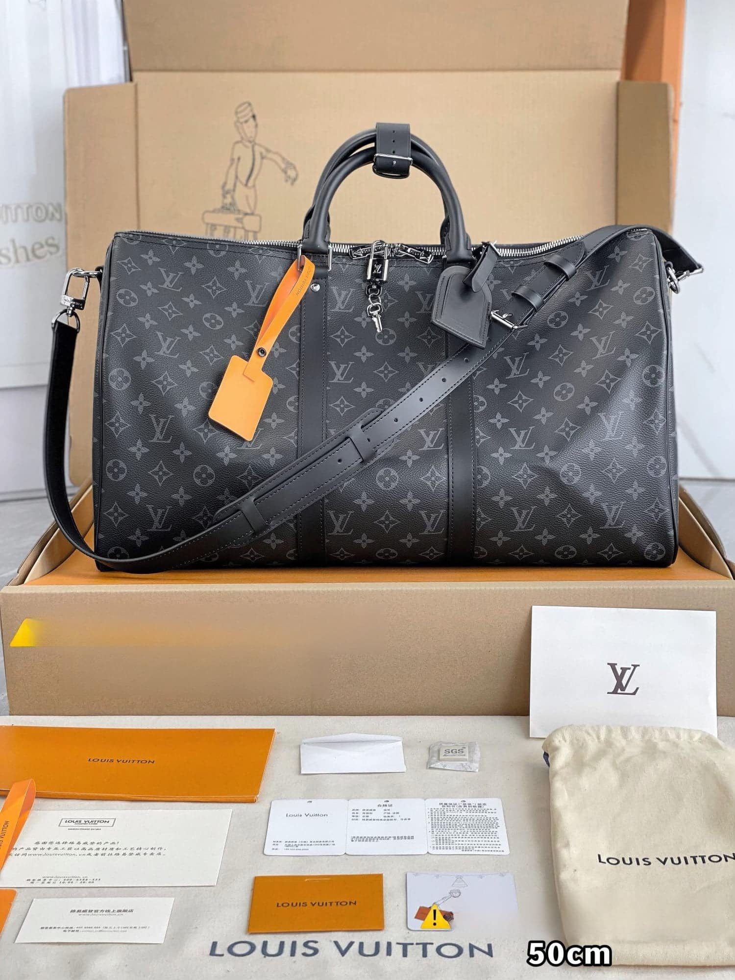 LV Keepall Bandouli��re 50