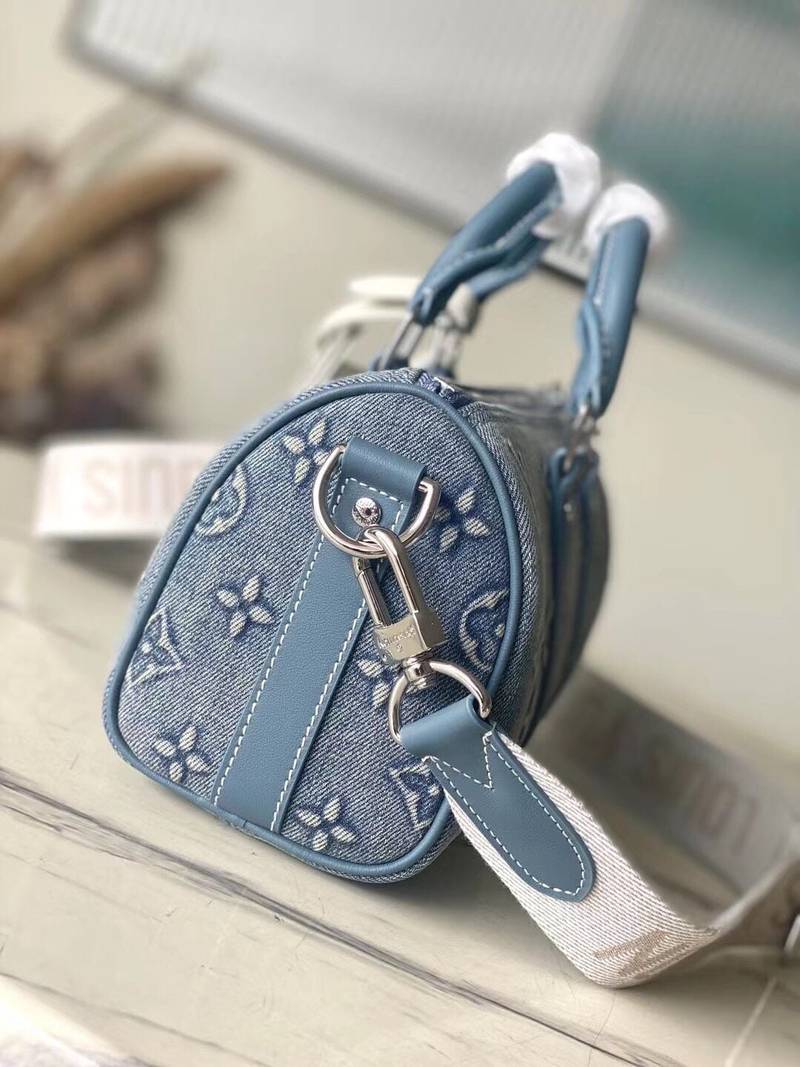 LV Keepall Bandouli��re 25