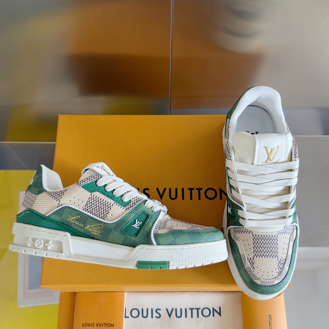 Louis trainer checkered sneaker
