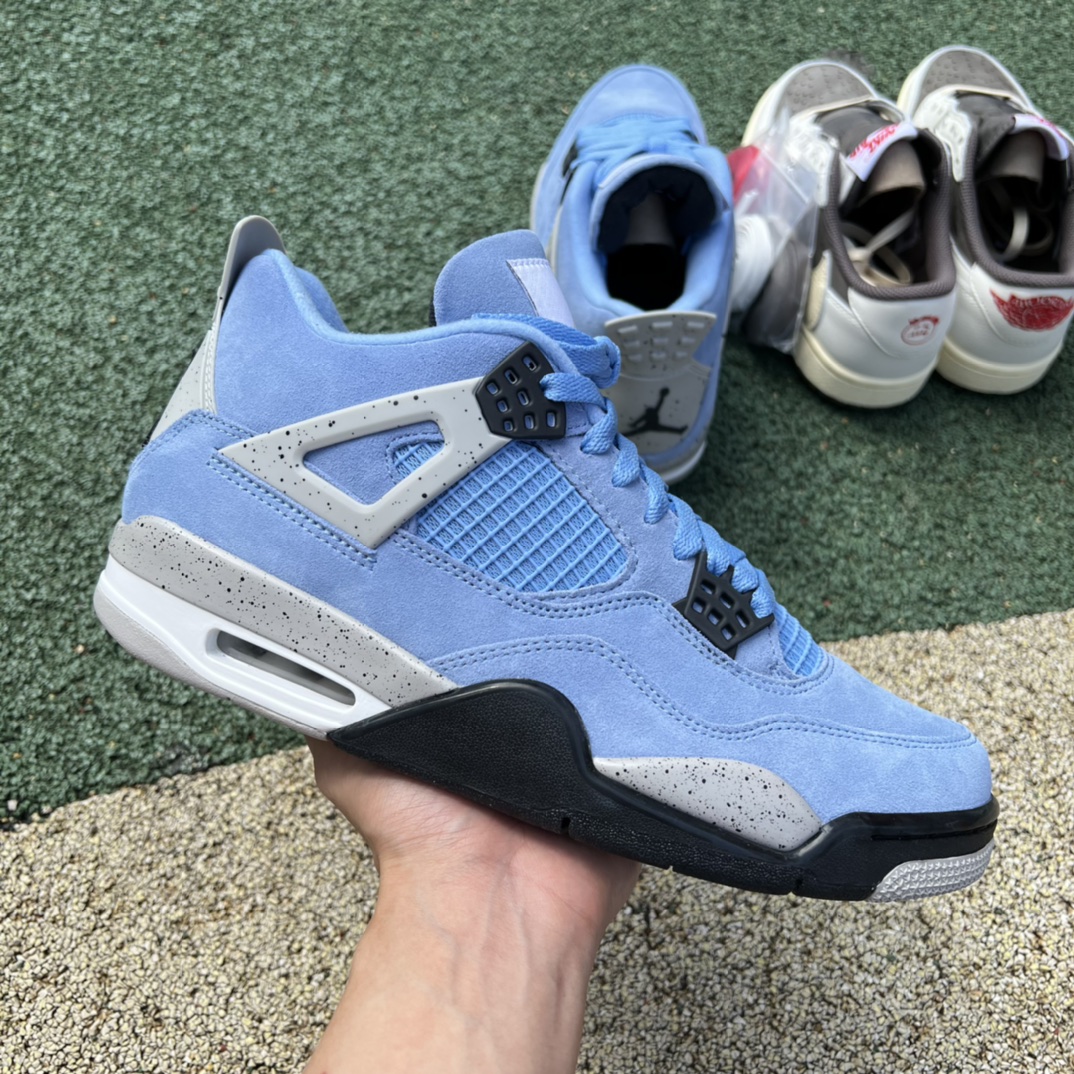Jordan 4 Retro University Blue CT8527-400